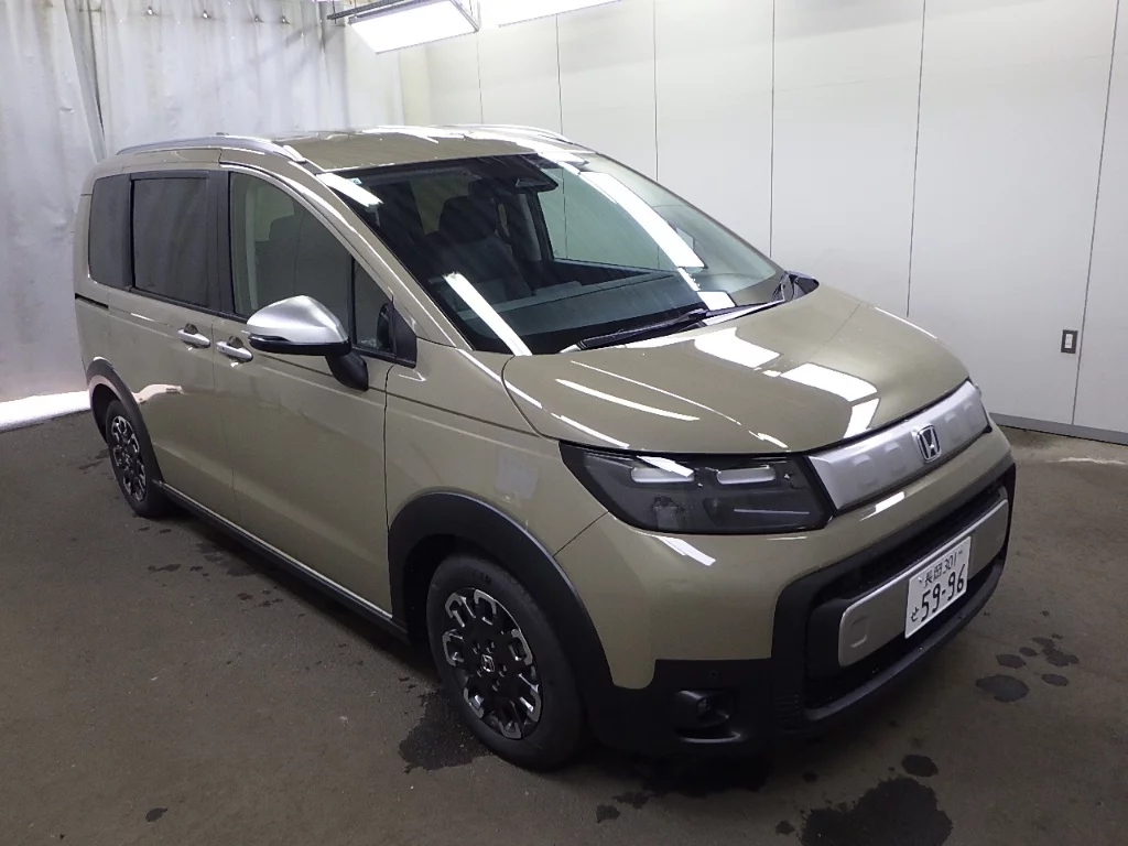 Honda Freed  с аукциона в Японии