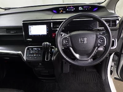 Honda STEPWGN SPADA