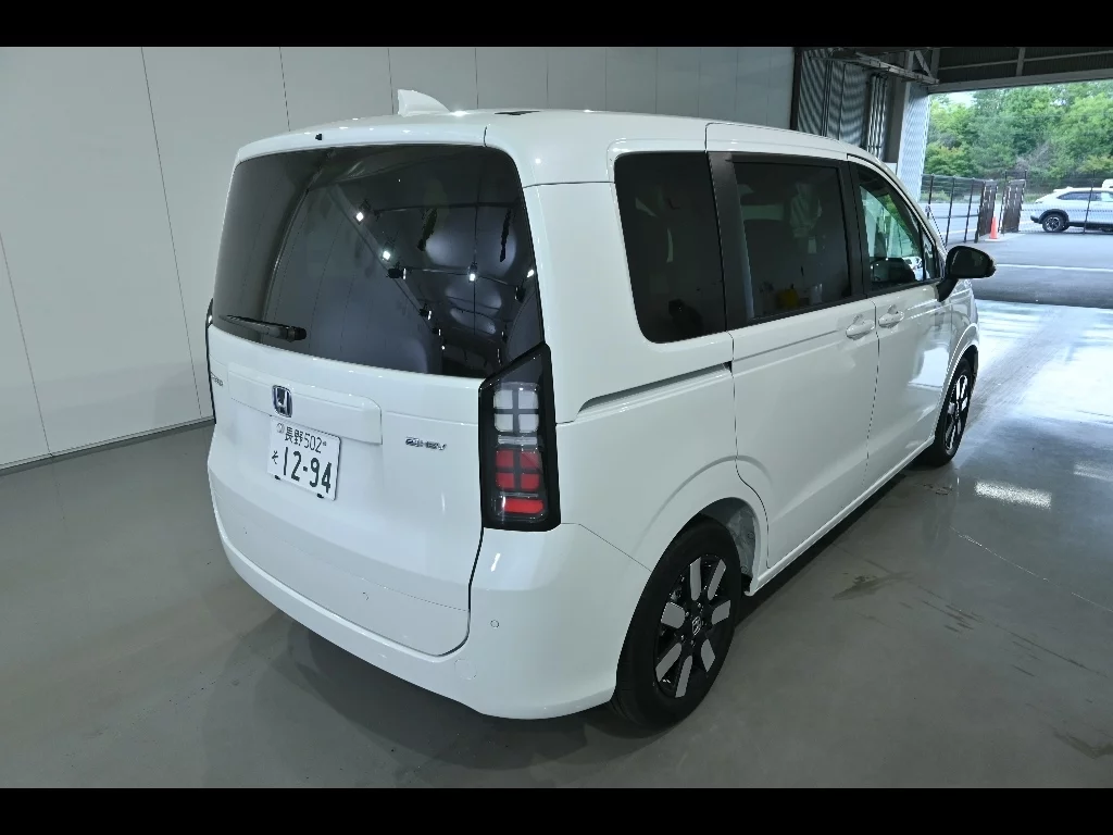 Honda Freed  с аукциона в Японии