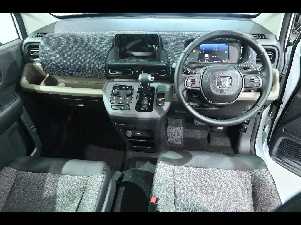 Honda Freed  с аукциона в Японии