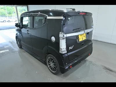 Honda N-Box Slash