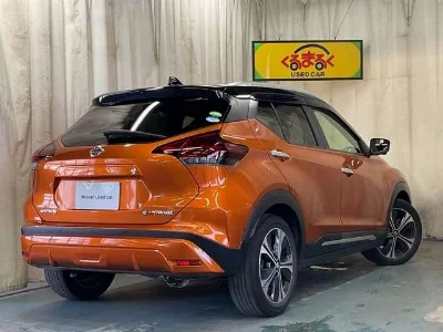 NISSAN KICKS