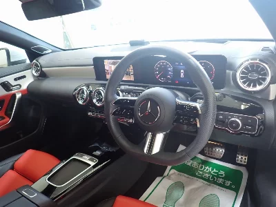 MERCEDES BENZ CLA