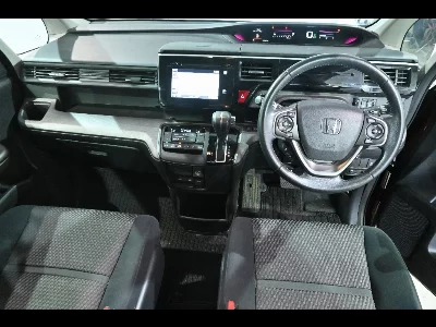 Honda STEPWGN SPADA
