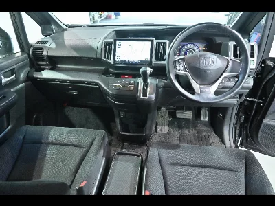 Honda STEPWGN SPADA