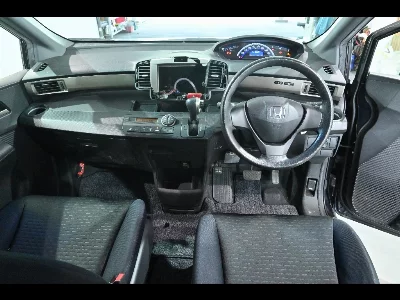 Honda Freed Spike