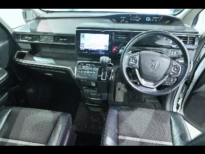 Honda STEPWGN SPADA