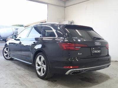 AUDI A4 AVANTE