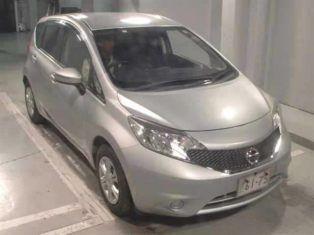 Nissan Note  с аукциона в Японии