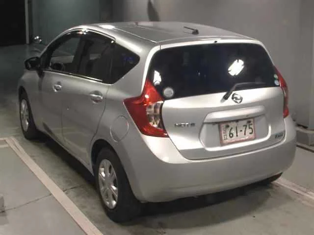 Nissan Note  с аукциона в Японии