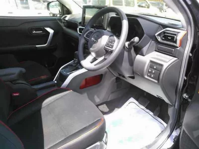 DAIHATSU ROCKY