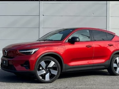 VOLVO C40