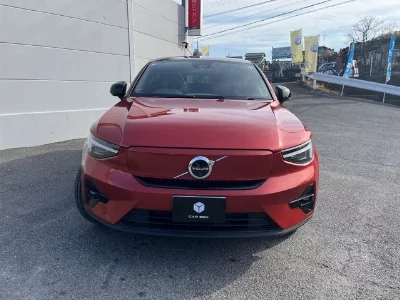 VOLVO C40