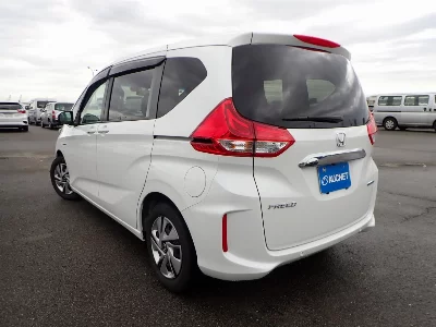 HONDA FREED HYBRID