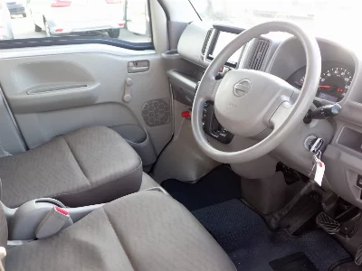 NISSAN NV100 CLIPPER