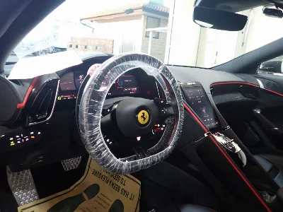 FERRARI ROMA