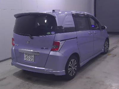 Honda Freed Spike