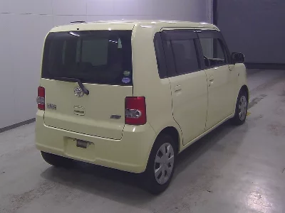 Toyota Pixis Space