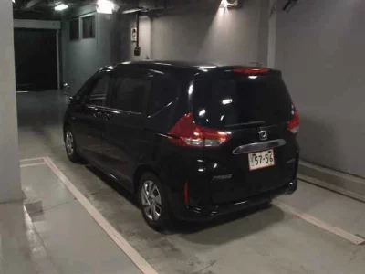 HONDA FREED HYBRID
