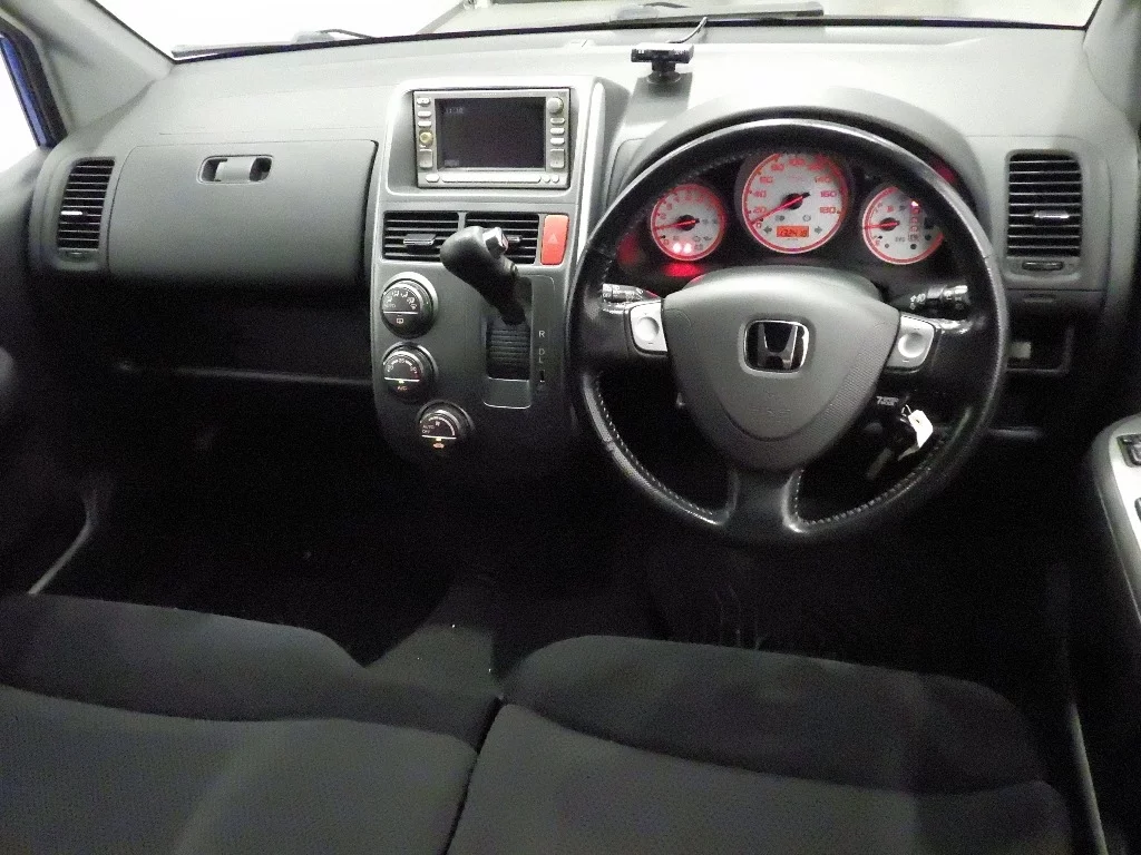 Honda Mobilio Spike  с аукциона в Японии
