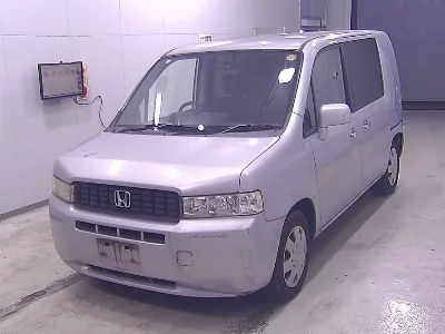 Honda Mobilio Spike