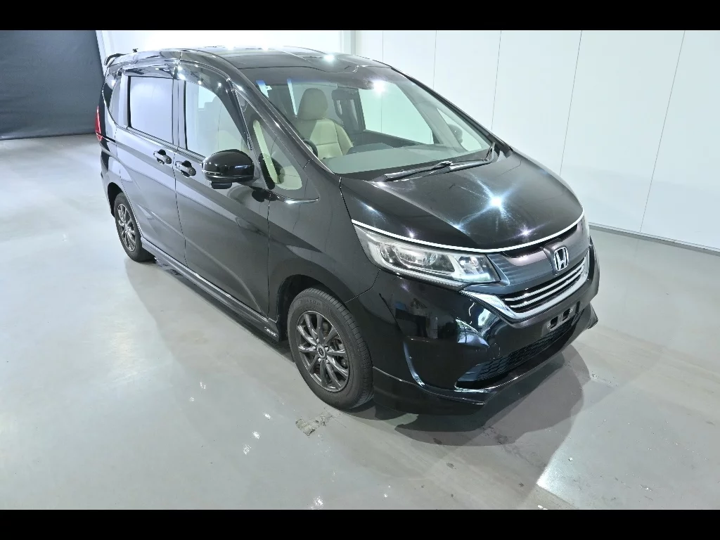 Honda Freed  с аукциона в Японии