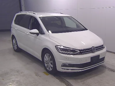 VOLKSWAGEN GOLF TOURAN