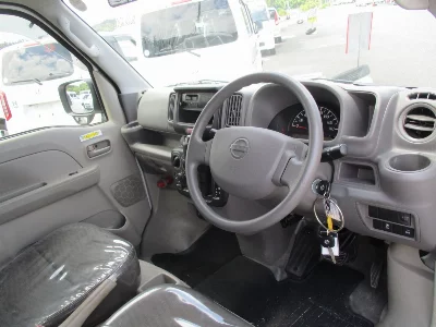 NISSAN NV100 CLIPPER