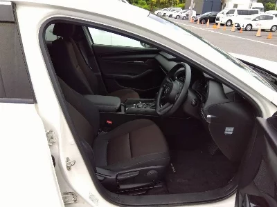 MAZDA MAZDA3