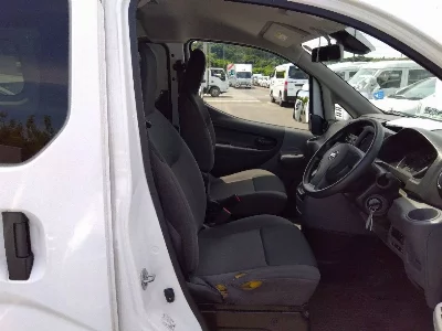 NISSAN NV200 VANETTE VAN