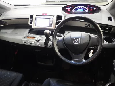 Honda Freed Spike