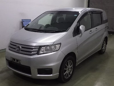 Honda Freed Spike