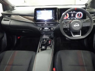 Nissan Aura