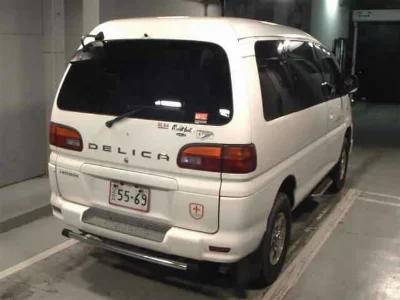 Mitsubishi DELICA SPACE GEAR