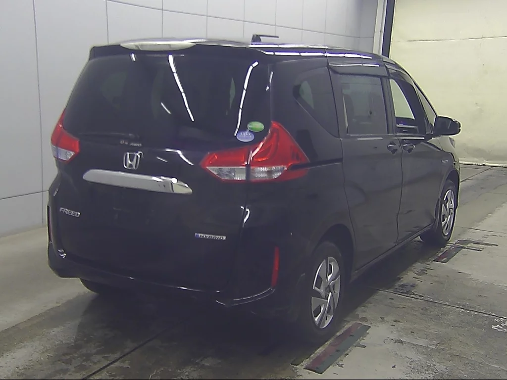 Honda Freed  с аукциона в Японии