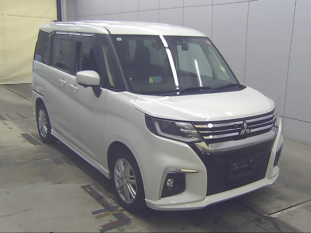 Mitsubishi Delica D:2  с аукциона в Японии