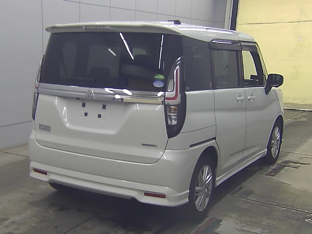 Mitsubishi Delica D:2  с аукциона в Японии