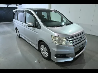 Honda STEPWGN SPADA