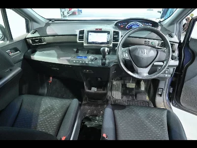 Honda Freed Spike