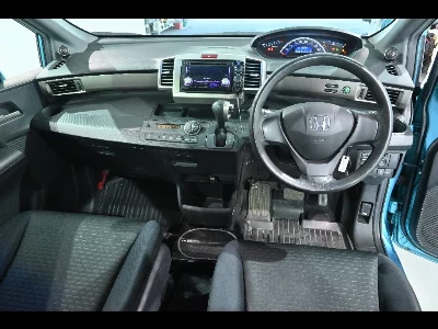 Honda Freed Spike