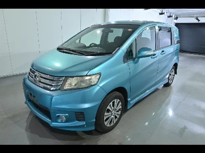 Honda Freed Spike