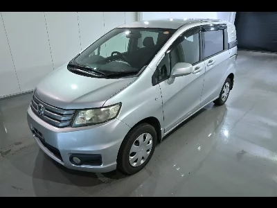 Honda Freed Spike