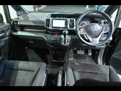 Honda STEPWGN SPADA