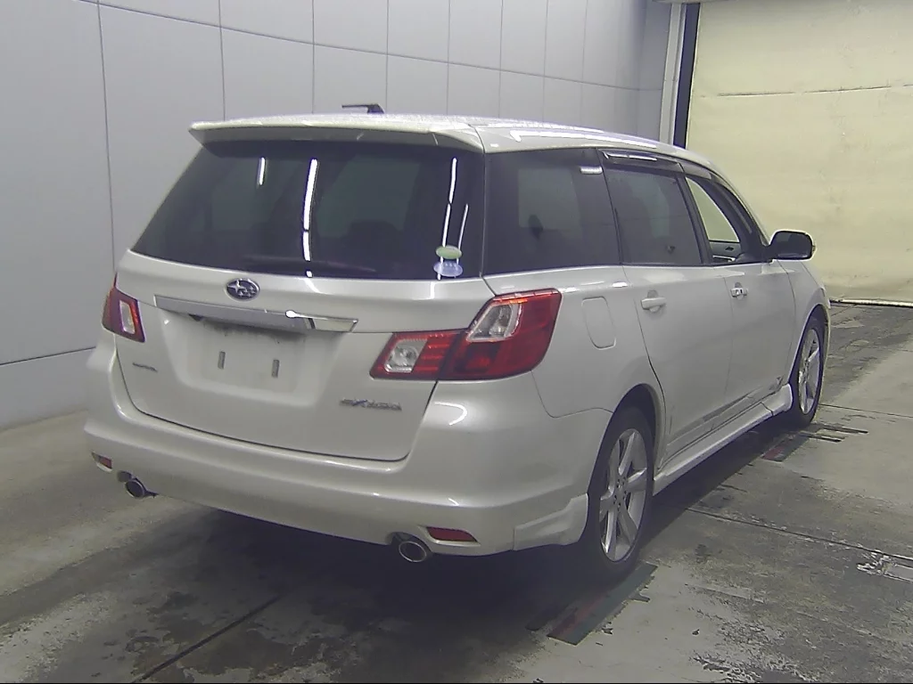Subaru Exiga  с аукциона в Японии