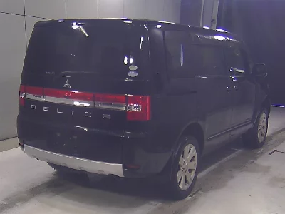Mitsubishi Delica D:5