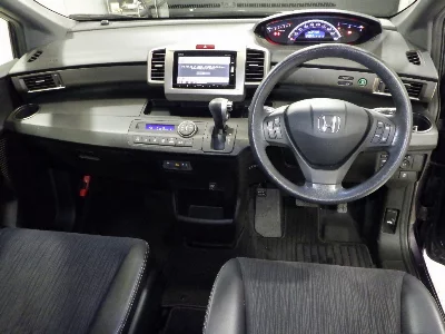 Honda Freed Spike