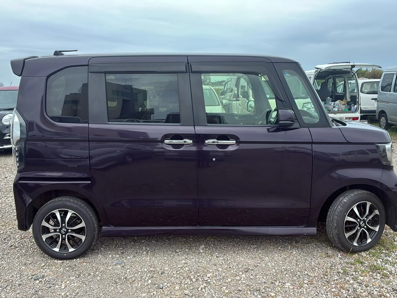 Honda N BOX CUSTOM  с аукциона в Японии