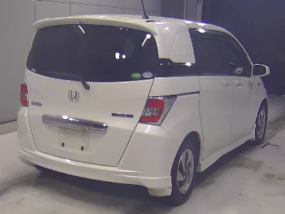 Honda Freed Spike