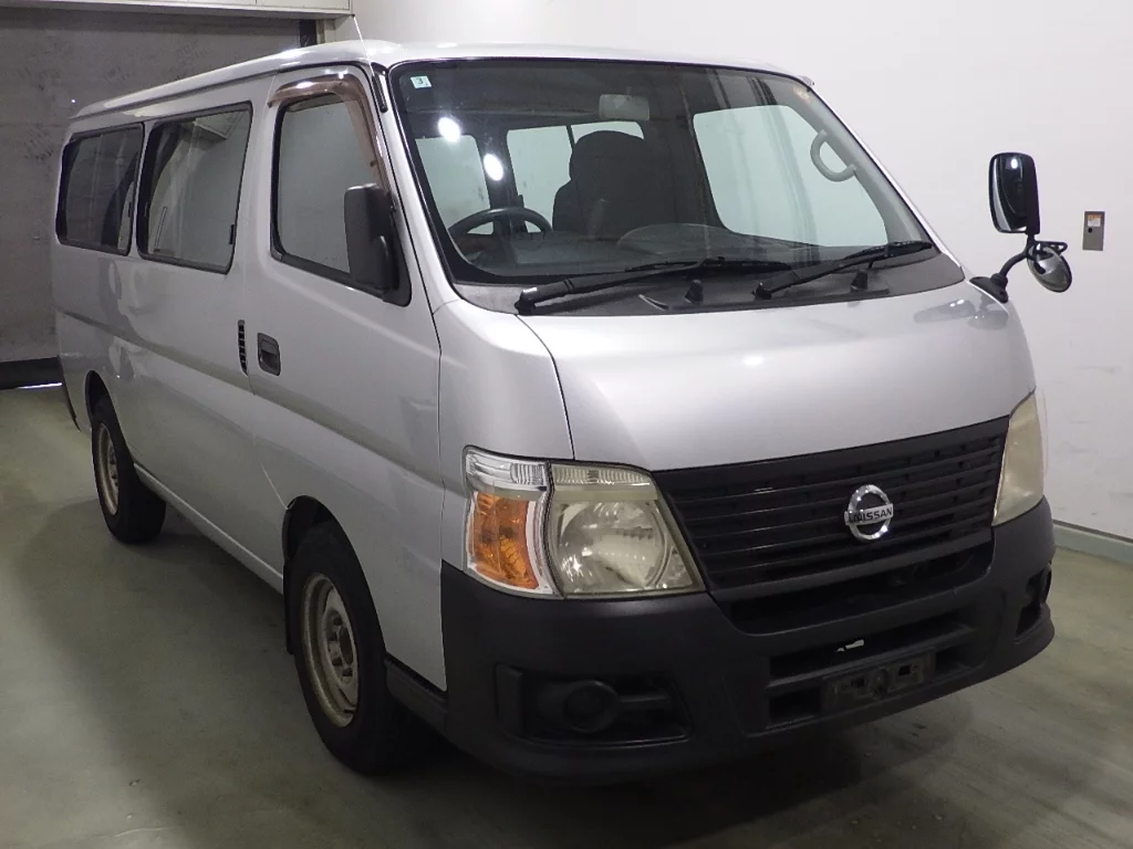 Nissan CARAVAN COACH  с аукциона в Японии