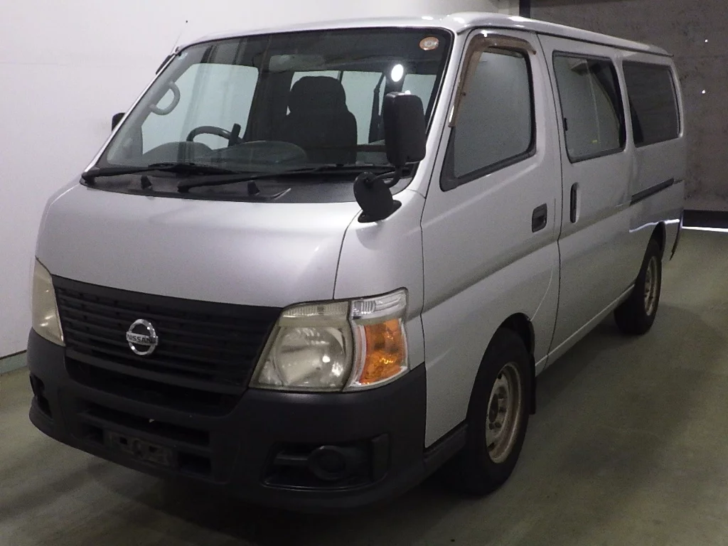 Nissan CARAVAN COACH  с аукциона в Японии